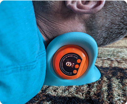 Customer using neck comfort massager